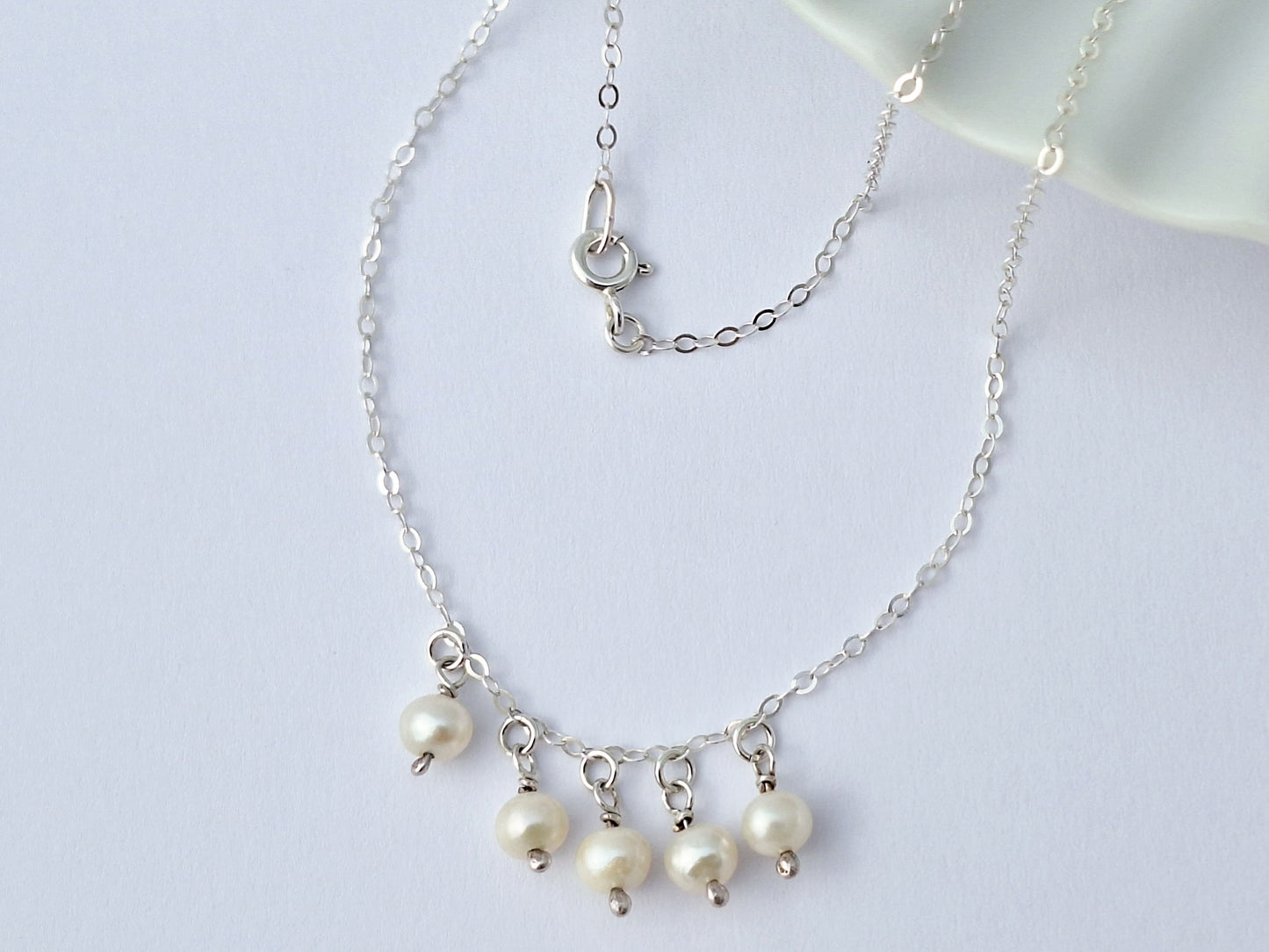 Pearl Droplet Necklace